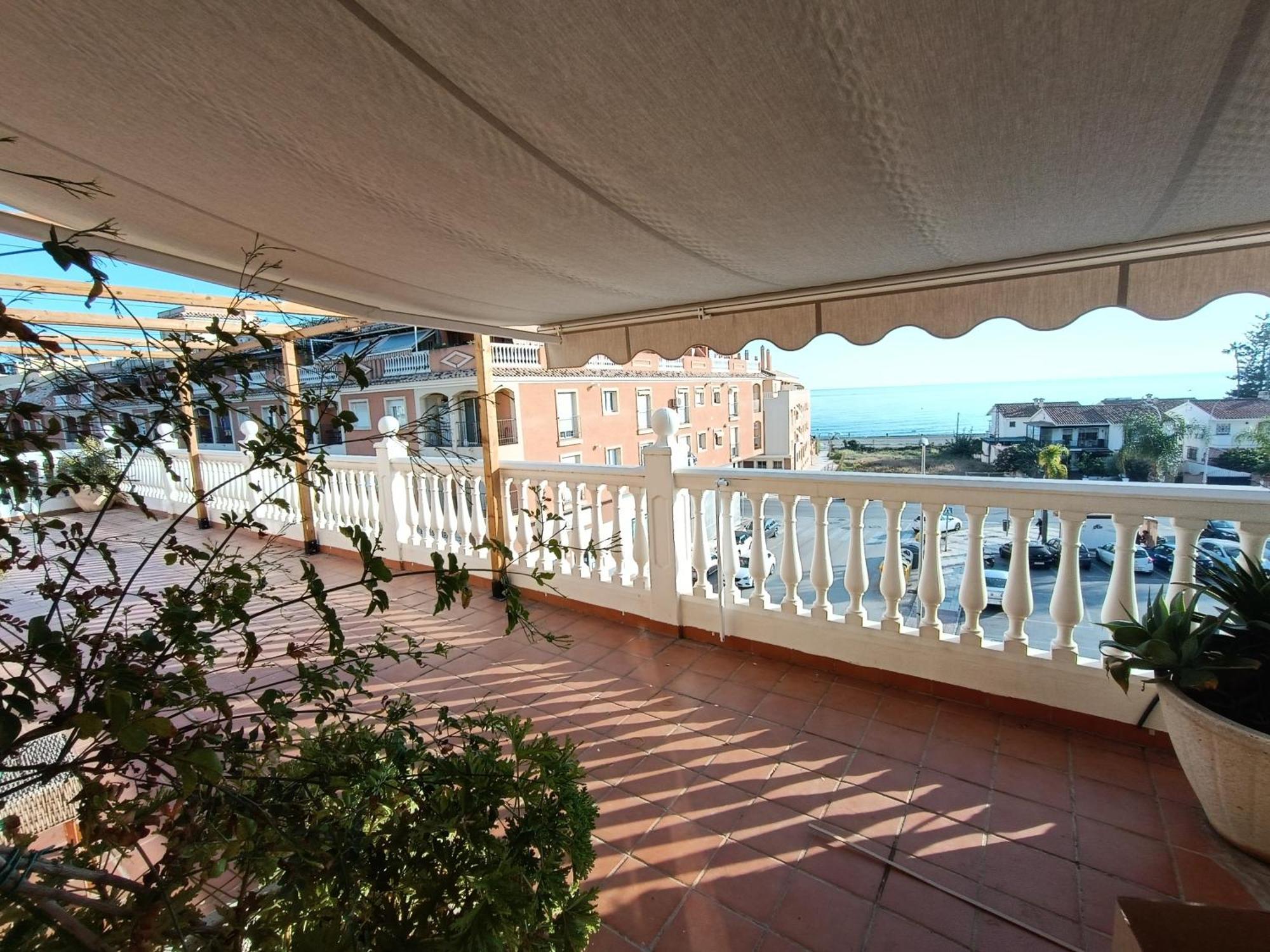 Lovely Penthouse In Front Of The Beach With Free Parking Málaga Extérieur photo